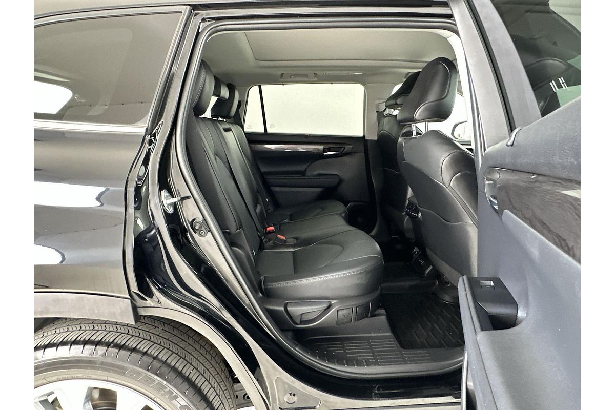 2022 Toyota Kluger Grande GSU75R