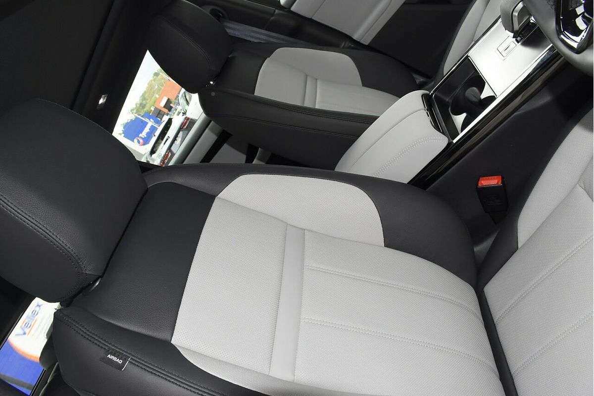 2024 Land Rover Range Rover Evoque P250 Dynamic SE L551