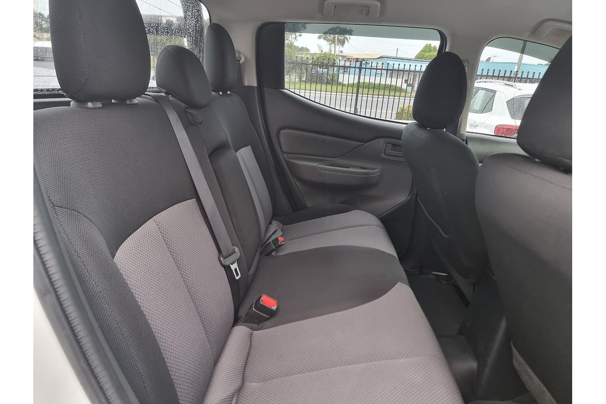 2016 Mitsubishi Triton GLX MQ 4X4