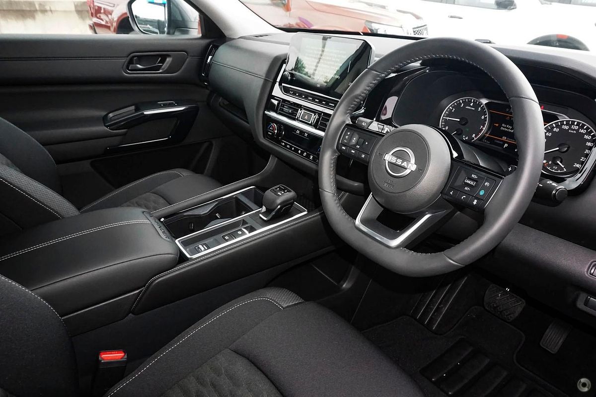 2024 Nissan Pathfinder ST-L R53