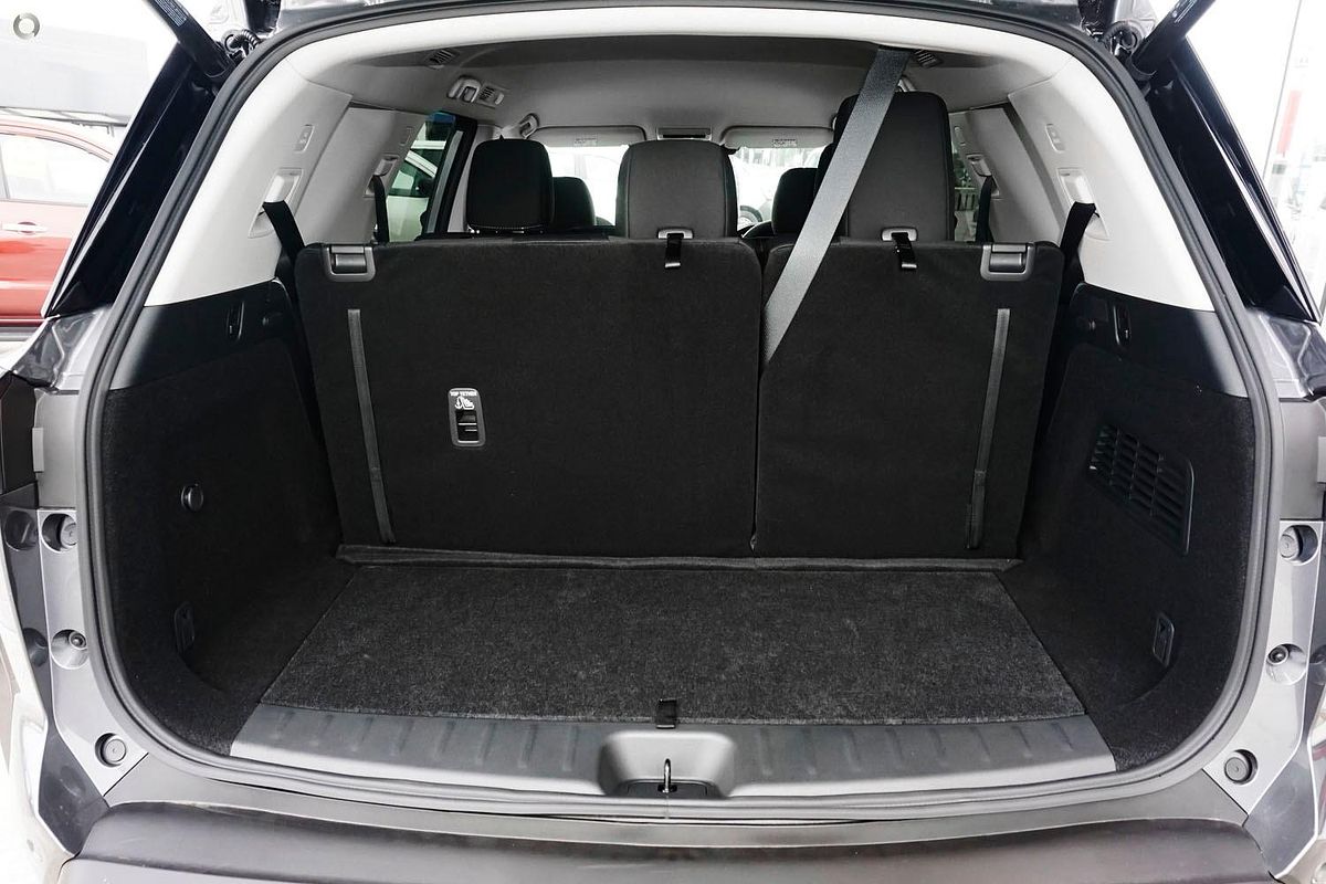 2024 Nissan Pathfinder ST-L R53
