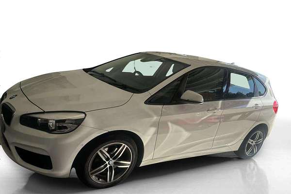 2015 BMW 2 Series 218i Sport Line F45