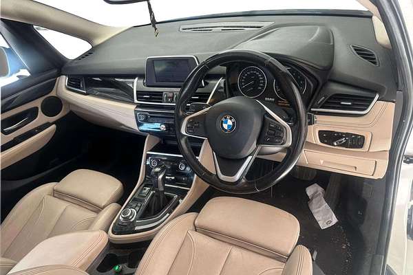 2015 BMW 2 Series 218i Sport Line F45