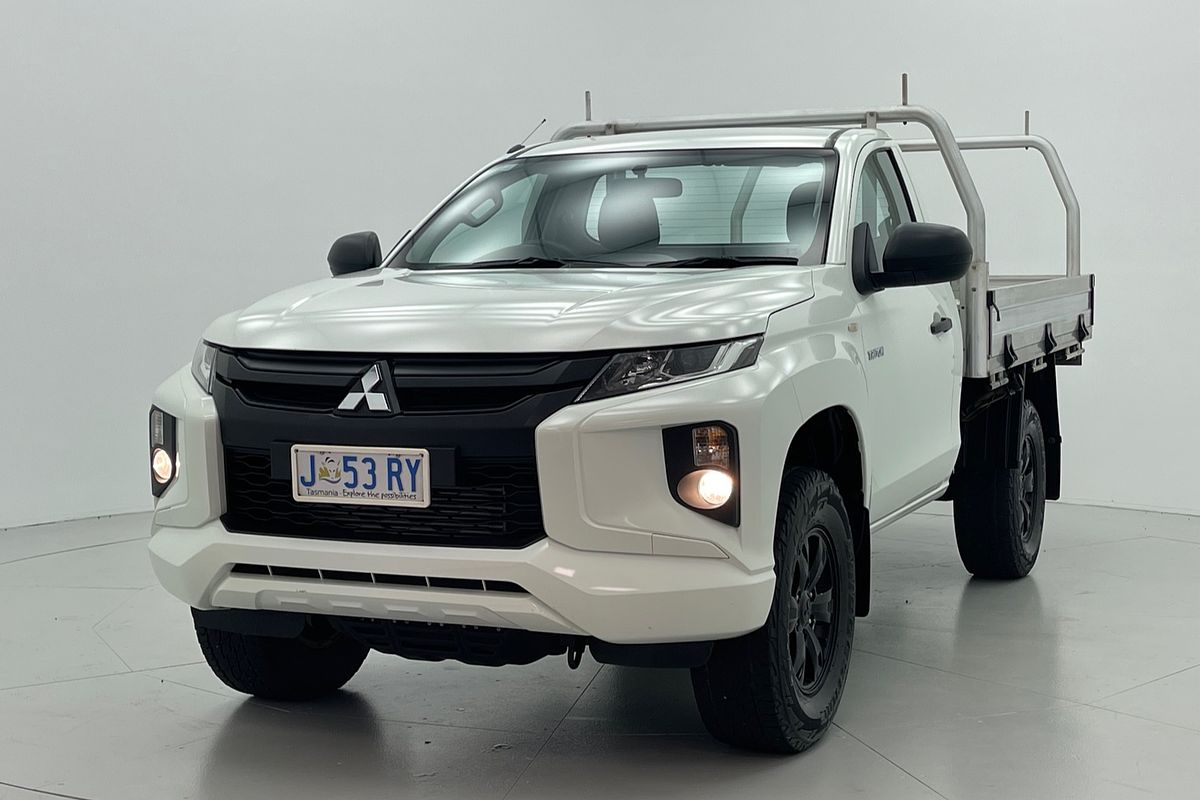 2021 Mitsubishi MR Triton GLX 2.4L D 6M/T 4X2 SC CC