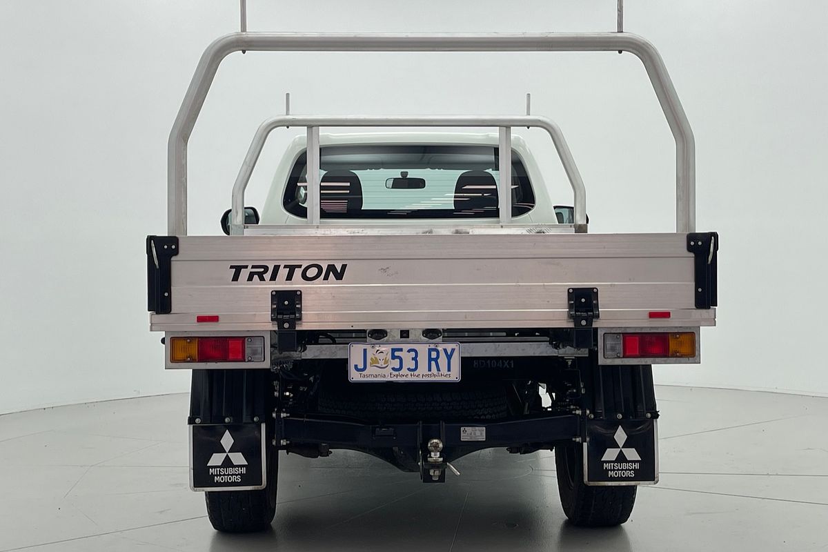 2021 Mitsubishi MR Triton GLX 2.4L D 6M/T 4X2 SC CC