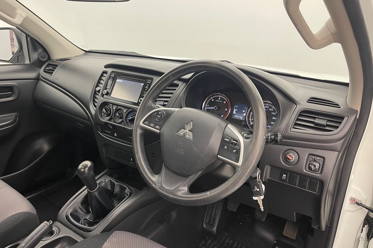 2021 Mitsubishi MR Triton GLX 2.4L D 6M/T 4X2 SC CC