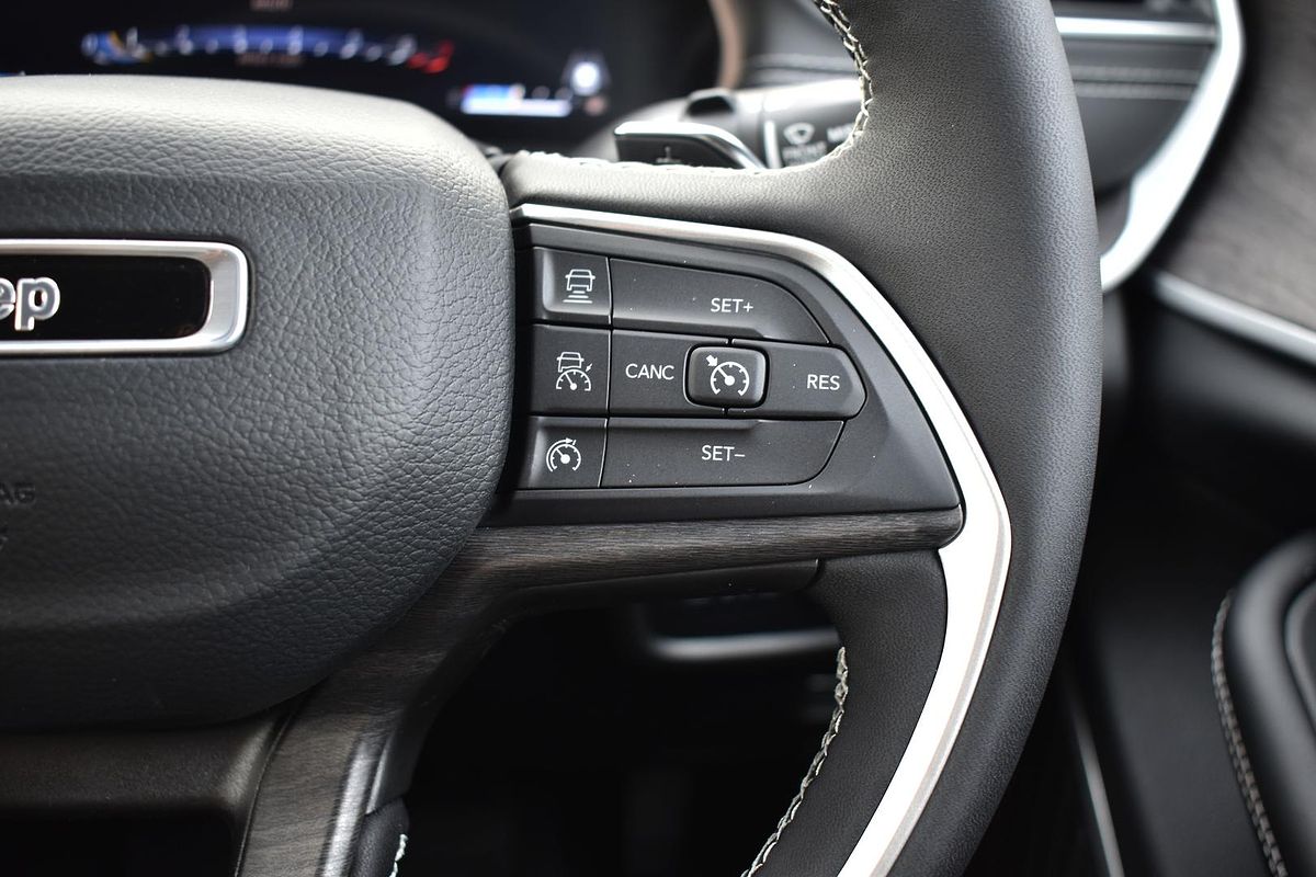 2023 Jeep Grand Cherokee Limited WL