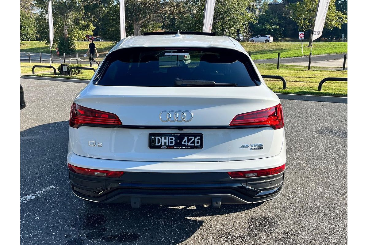 2024 Audi Q5 45 TFSI S line FY
