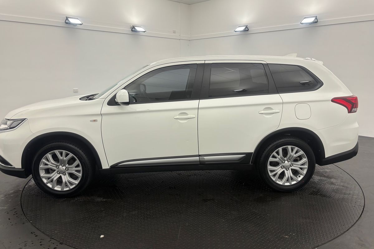 2021 Mitsubishi Outlander ES ZL