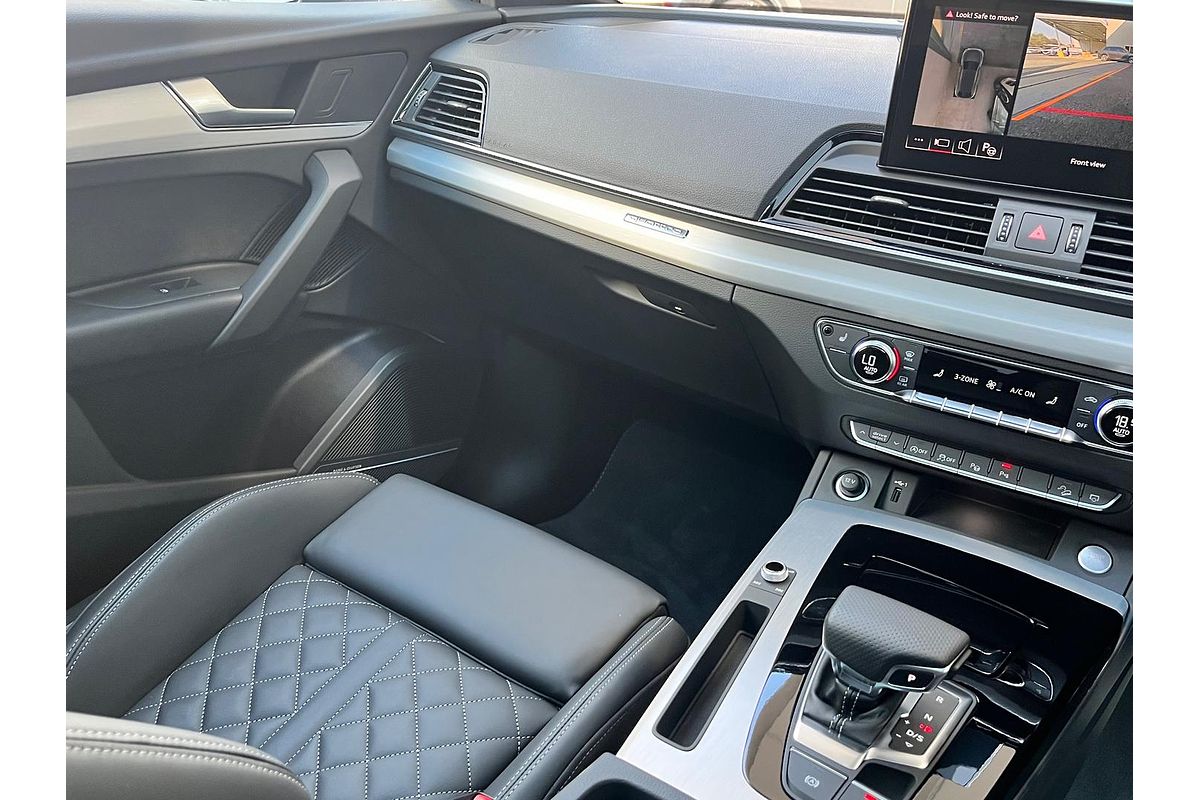 2024 Audi Q5 45 TFSI S line FY