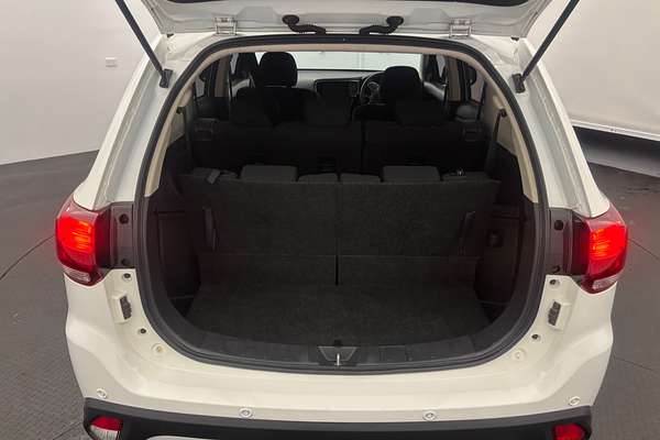2021 Mitsubishi Outlander ES ZL
