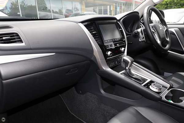 2024 Mitsubishi Pajero Sport Exceed QF