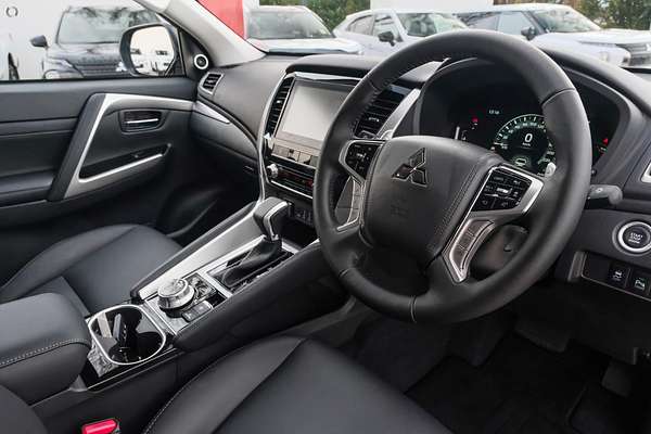 2024 Mitsubishi Pajero Sport Exceed QF