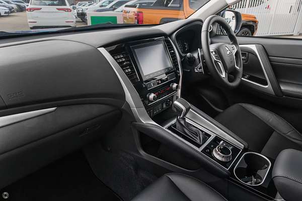 2024 Mitsubishi Pajero Sport Exceed QF