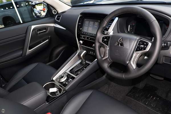 2024 Mitsubishi Pajero Sport Exceed QF