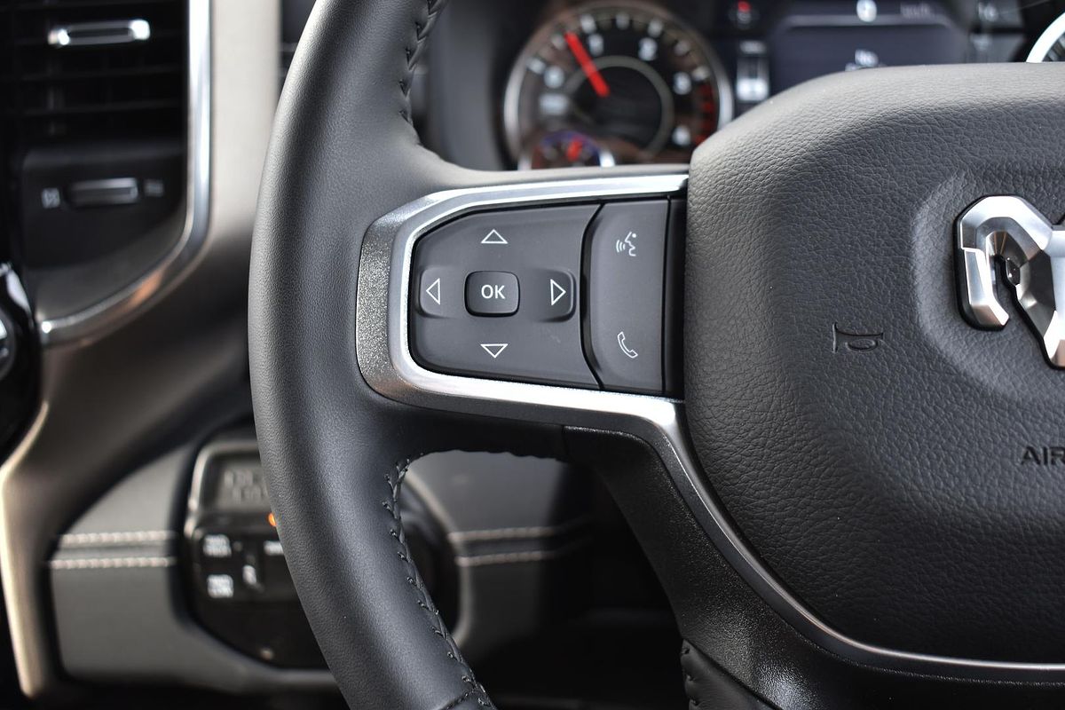 2024 RAM 2500 Laramie Rambox DJ 4X4