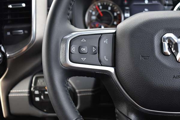 2024 RAM 2500 Laramie Rambox DJ 4X4