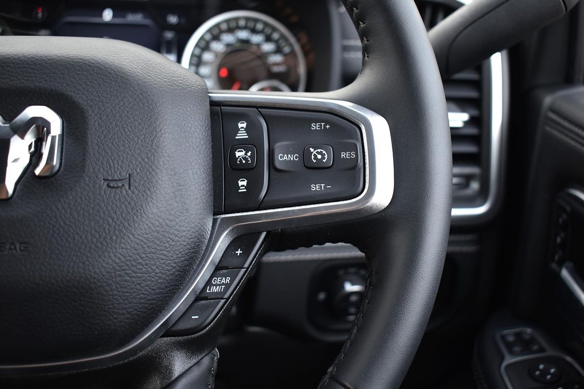 2024 RAM 2500 Laramie Rambox DJ 4X4