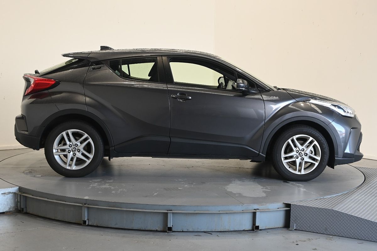 2022 Toyota C-HR GXL NGX10R