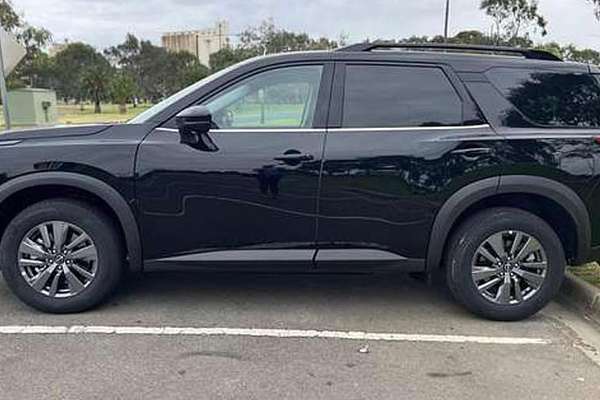2025 Nissan Pathfinder ST-L R53