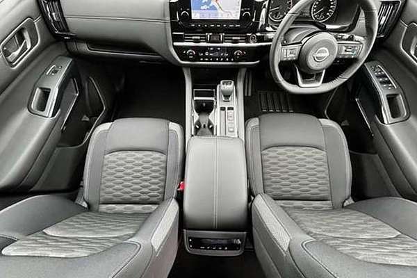 2025 Nissan Pathfinder ST-L R53