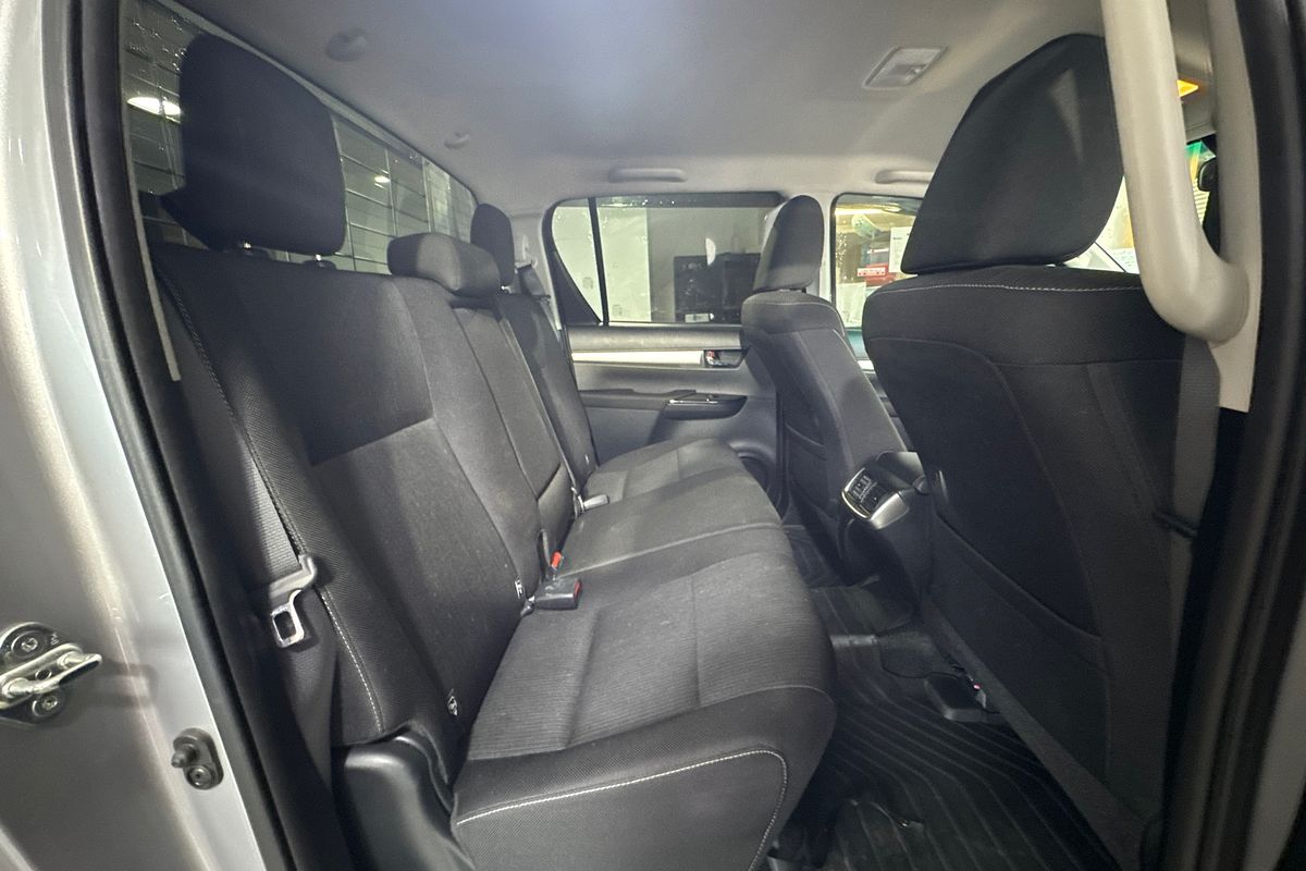 2023 Toyota Hilux SR5 GUN126R 4X4