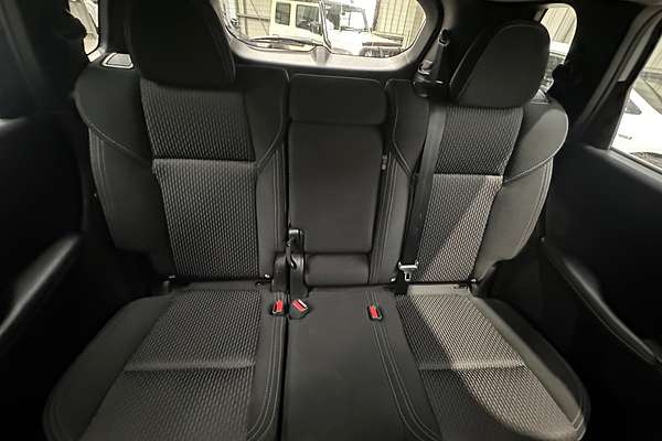 2022 Mitsubishi Outlander ES ZM