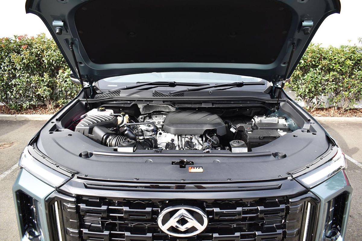 2025 LDV D90 Executive SV9A
