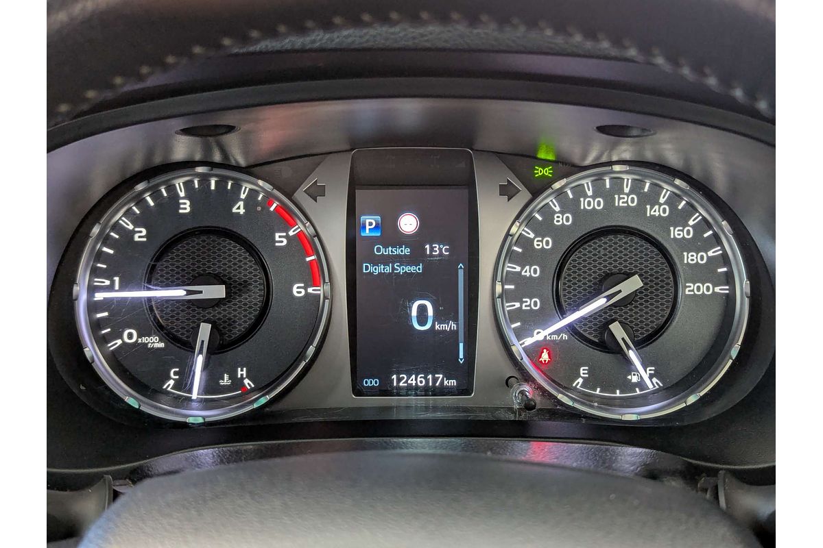 2020 Toyota Hilux SR5 GUN126R 4X4