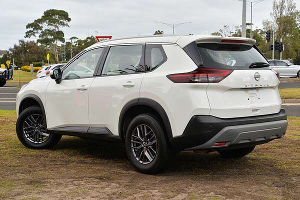 2024 Nissan X-TRAIL ST T33