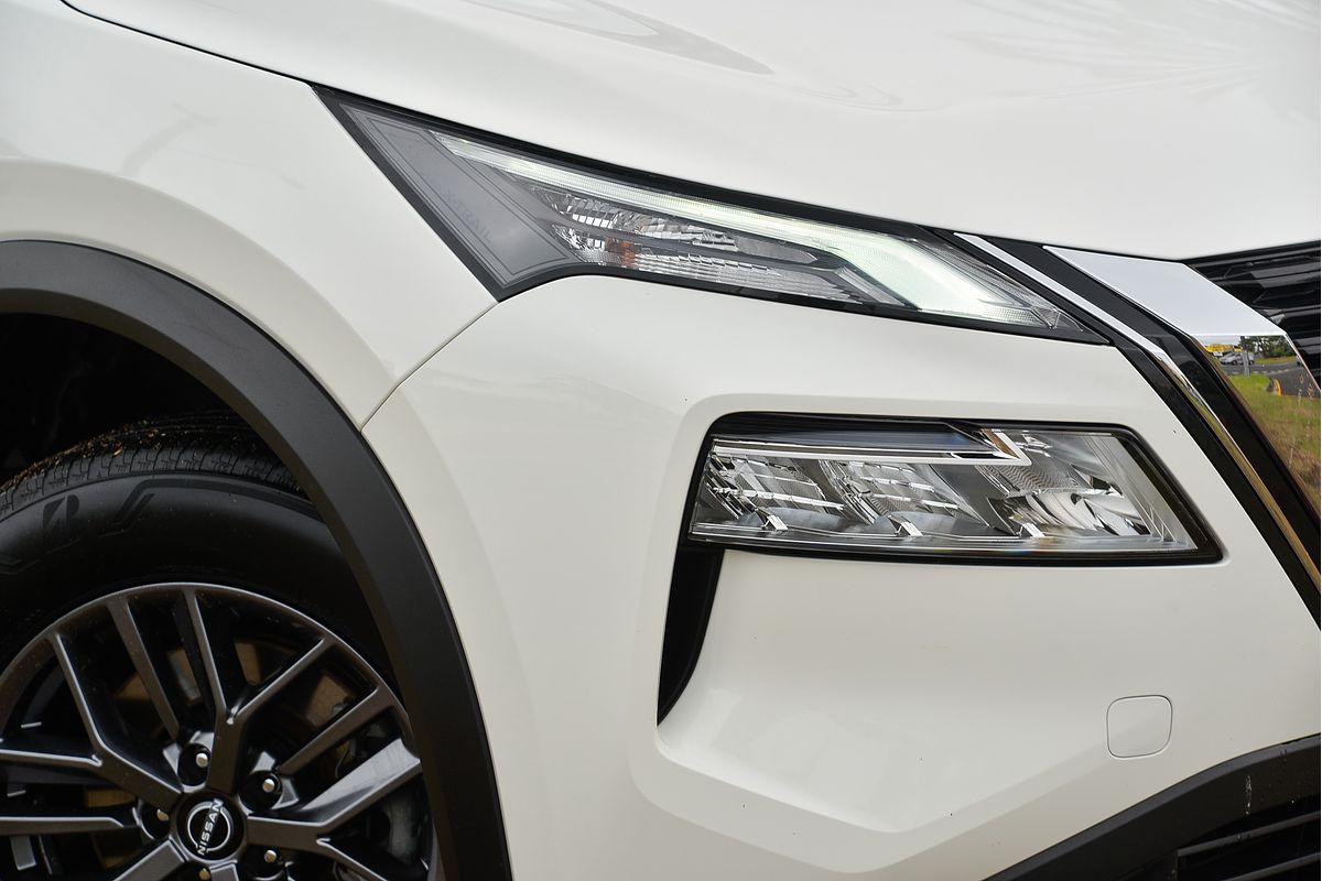 2024 Nissan X-TRAIL ST T33