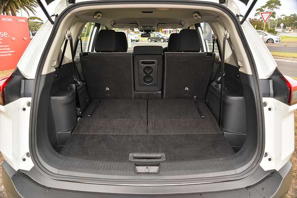 2024 Nissan X-TRAIL ST T33