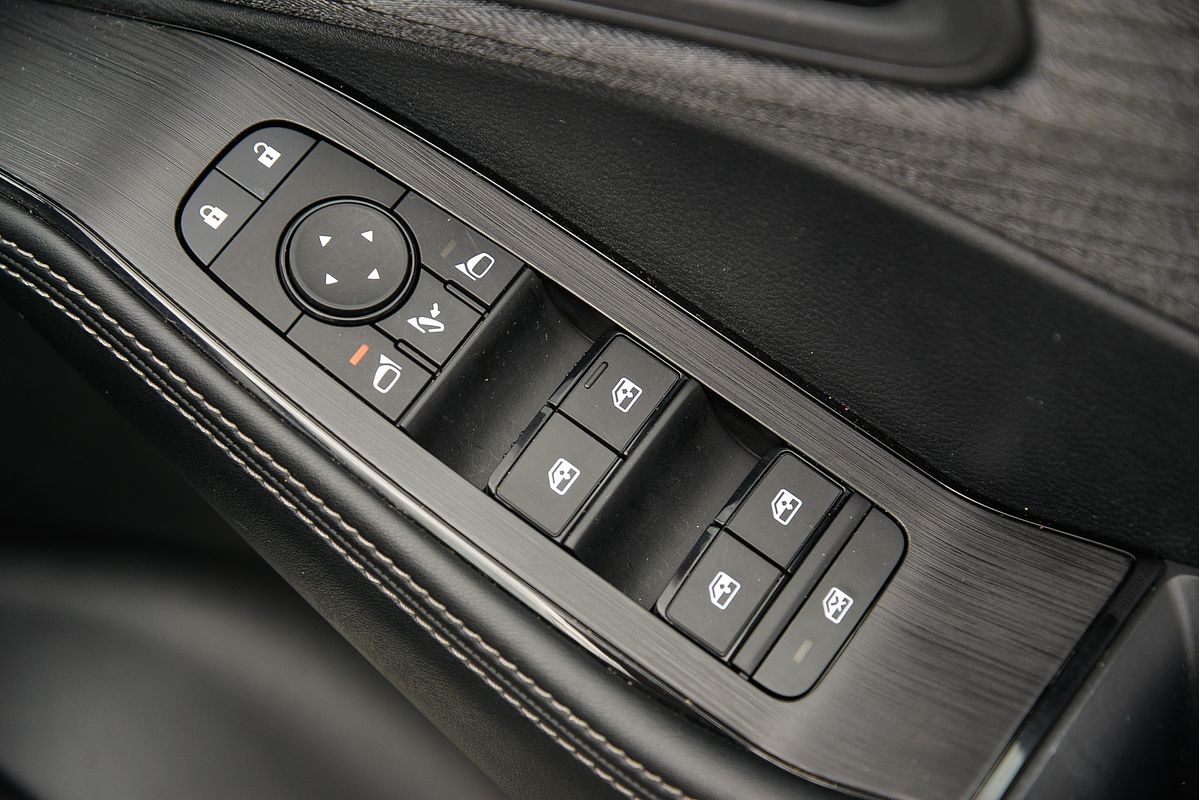 2024 Nissan X-TRAIL ST T33