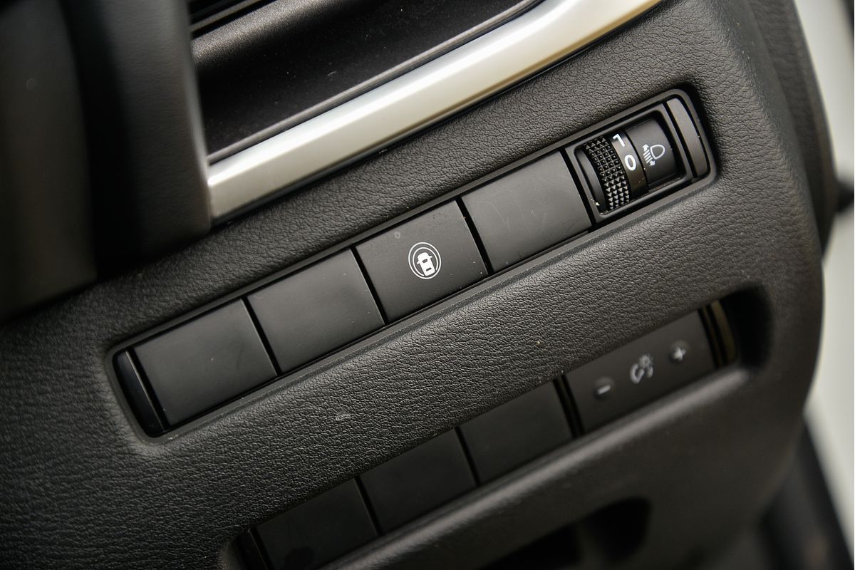 2024 Nissan X-TRAIL ST T33