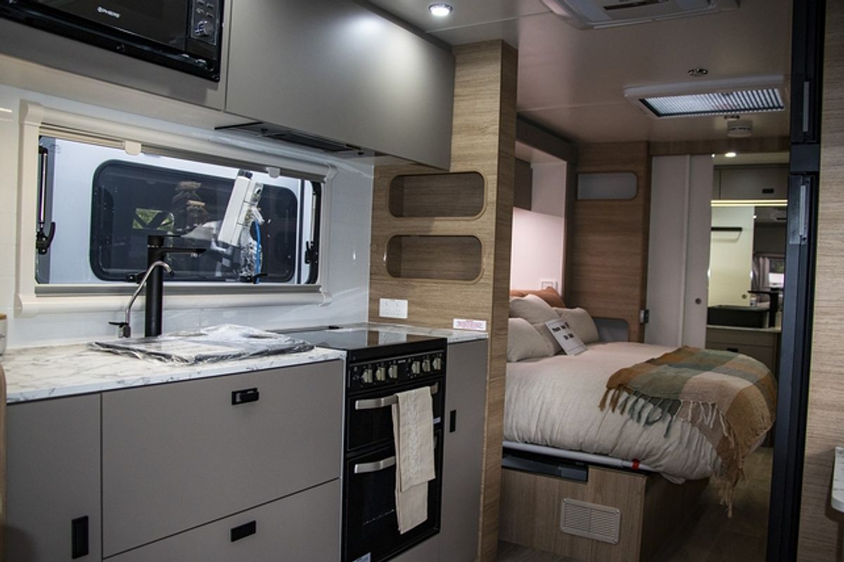 2024 Jayco SILVERLINE CARAVAN 21.65-3.OB.SL-MY24
