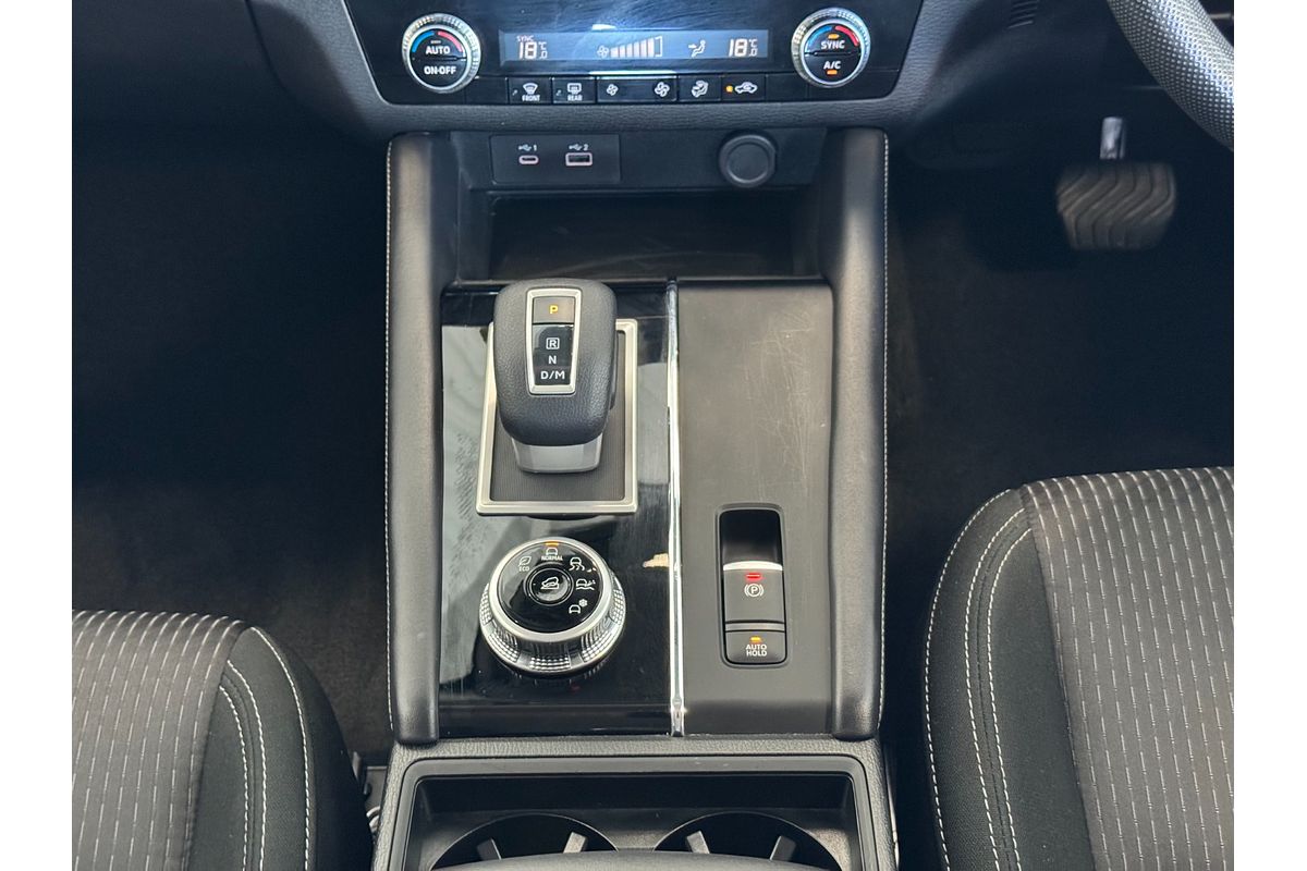 2024 Mitsubishi Outlander ES ZM