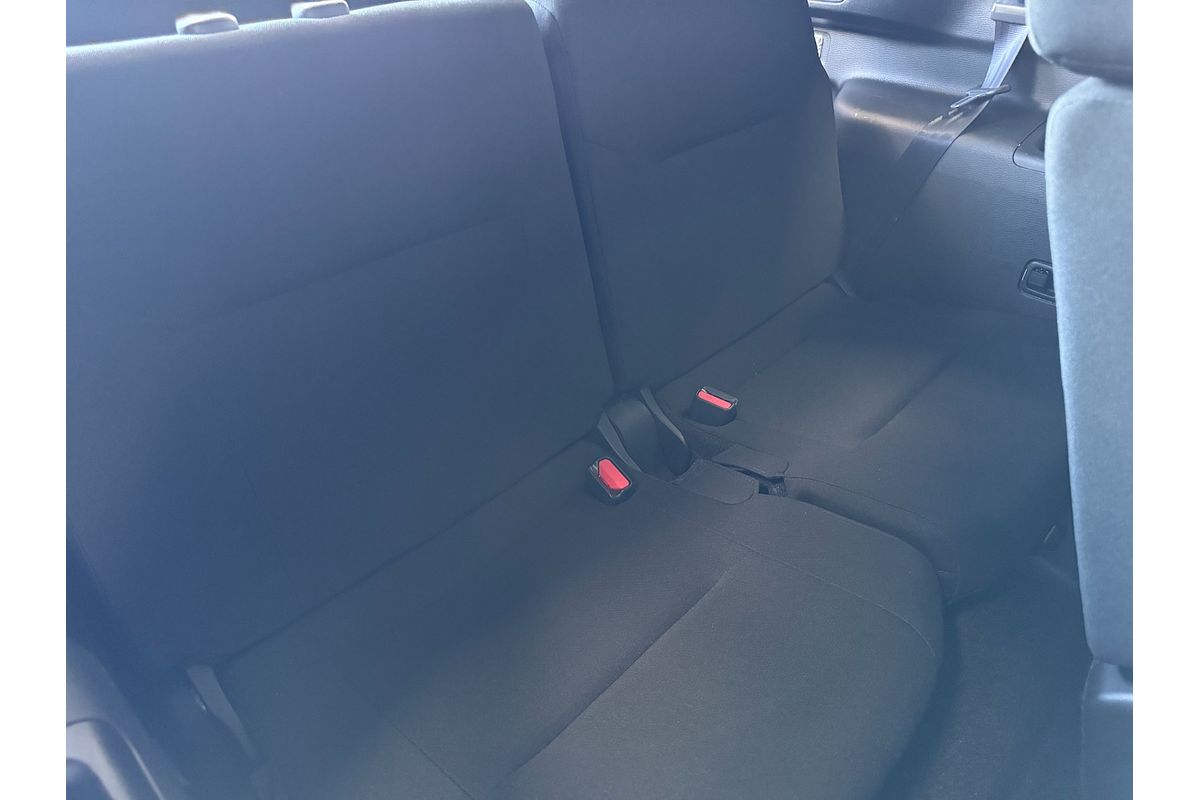 2024 Mitsubishi Outlander ES ZM