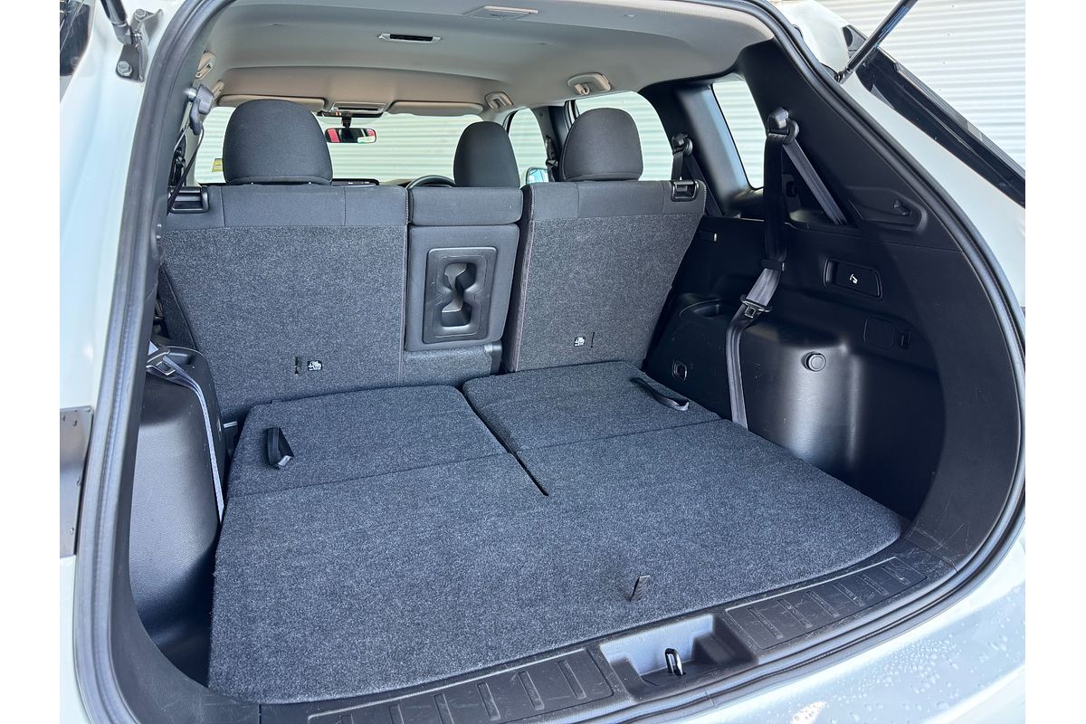 2024 Mitsubishi Outlander ES ZM