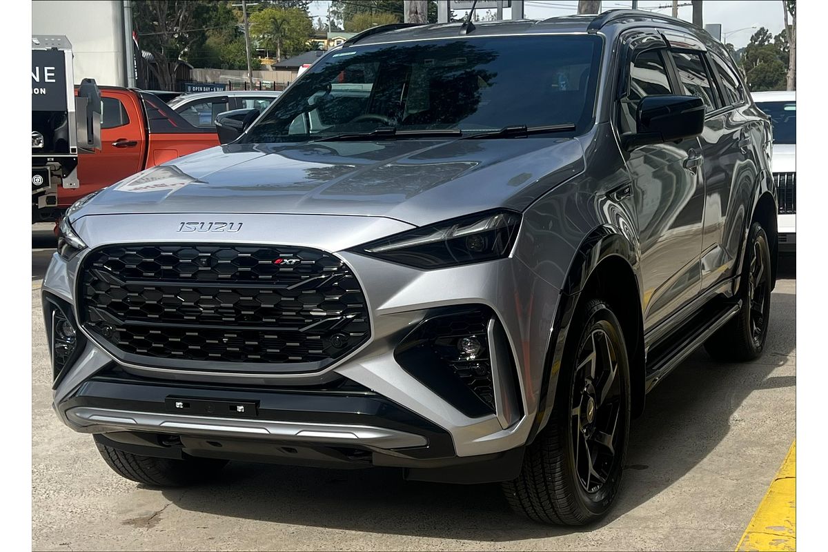 2025 Isuzu MU-X X-TERRAIN