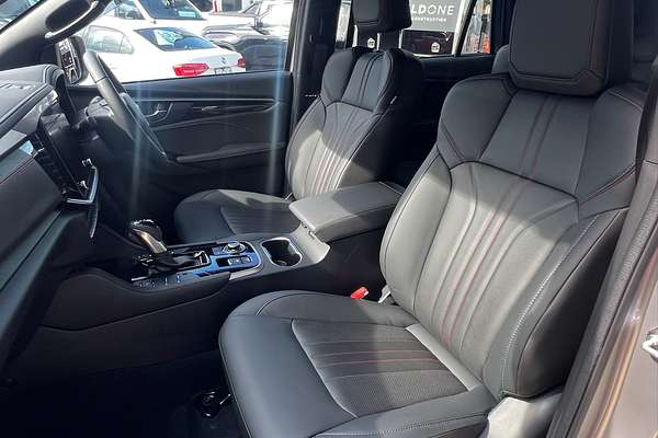 2025 Isuzu MU-X X-TERRAIN
