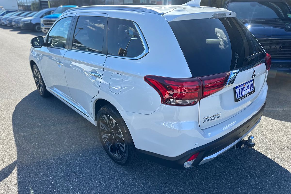 2018 Mitsubishi Outlander PHEV Exceed ZK