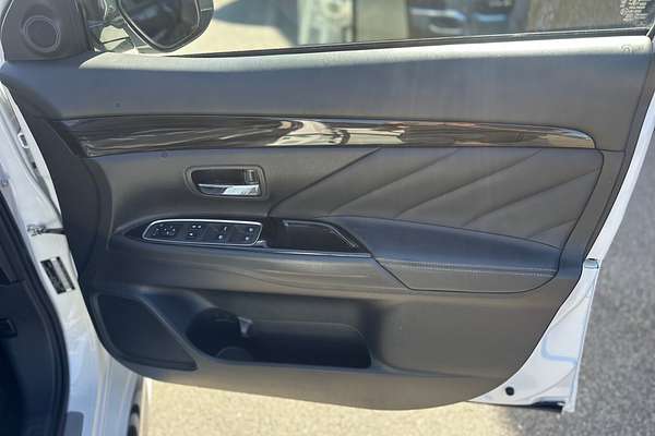 2018 Mitsubishi Outlander PHEV Exceed ZK