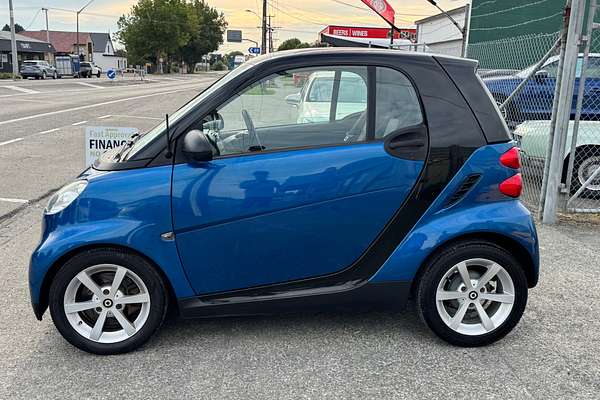 2010 smart FORTWO COUPE