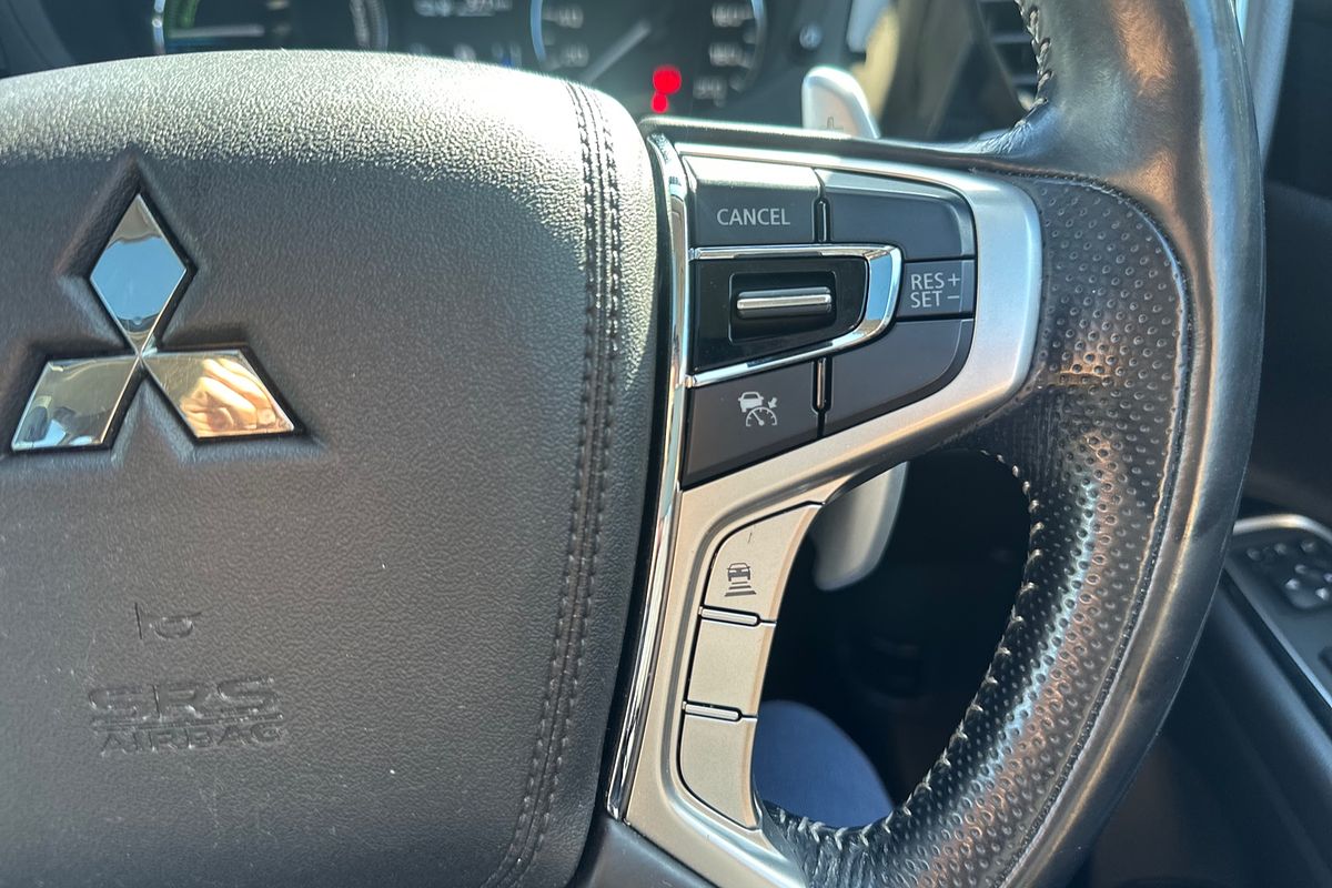 2018 Mitsubishi Outlander PHEV Exceed ZK