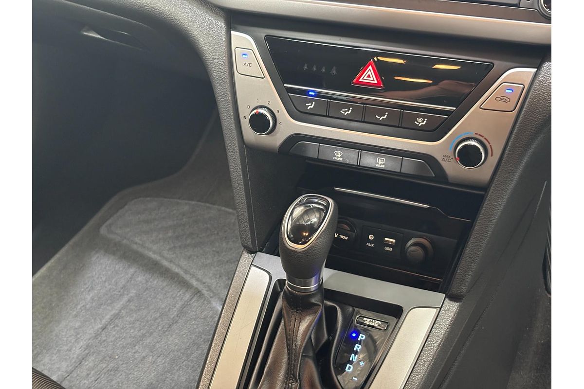 2019 Hyundai Elantra Active AD.2