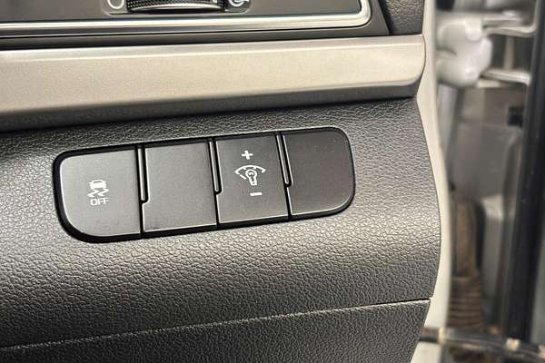2019 Hyundai Elantra Active AD.2