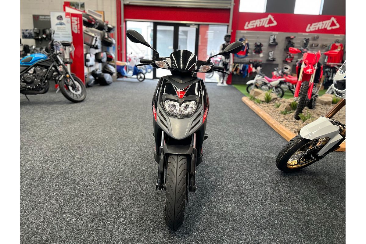 2019 Aprilia SR MOTARD 125