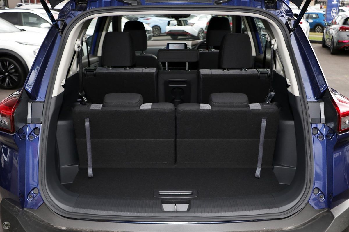 2025 Nissan X-TRAIL ST T33