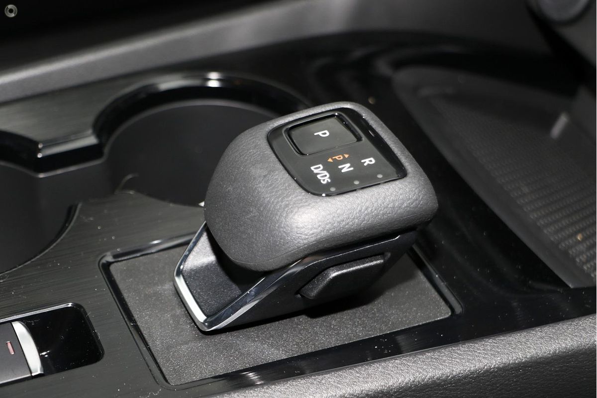 2025 Nissan X-TRAIL ST T33