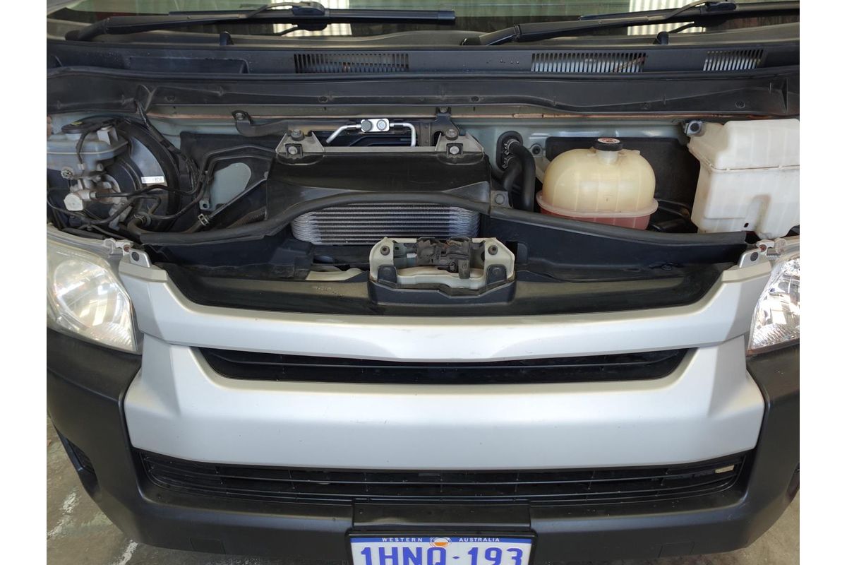 2017 Toyota Hiace Commuter KDH223R